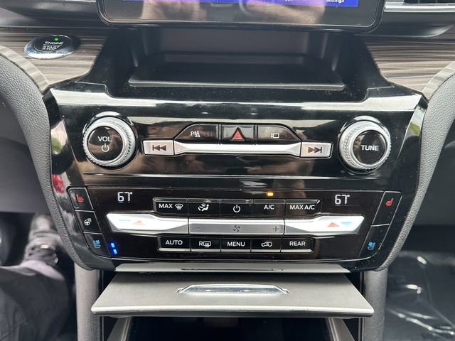 Certified 2021 Ford Explorer Limited w/ Equipment Group 301A AWD/4WD image 23