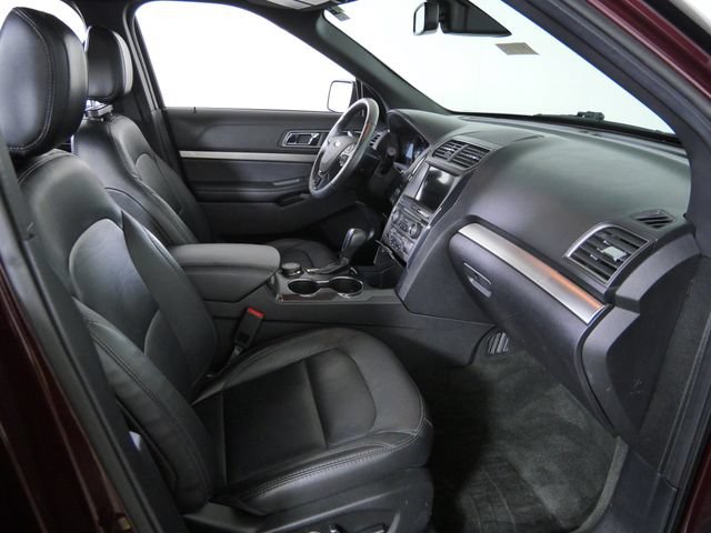 Certified 2018 Ford Explorer XLT w/ Equipment Group 202A AWD/4WD image 12