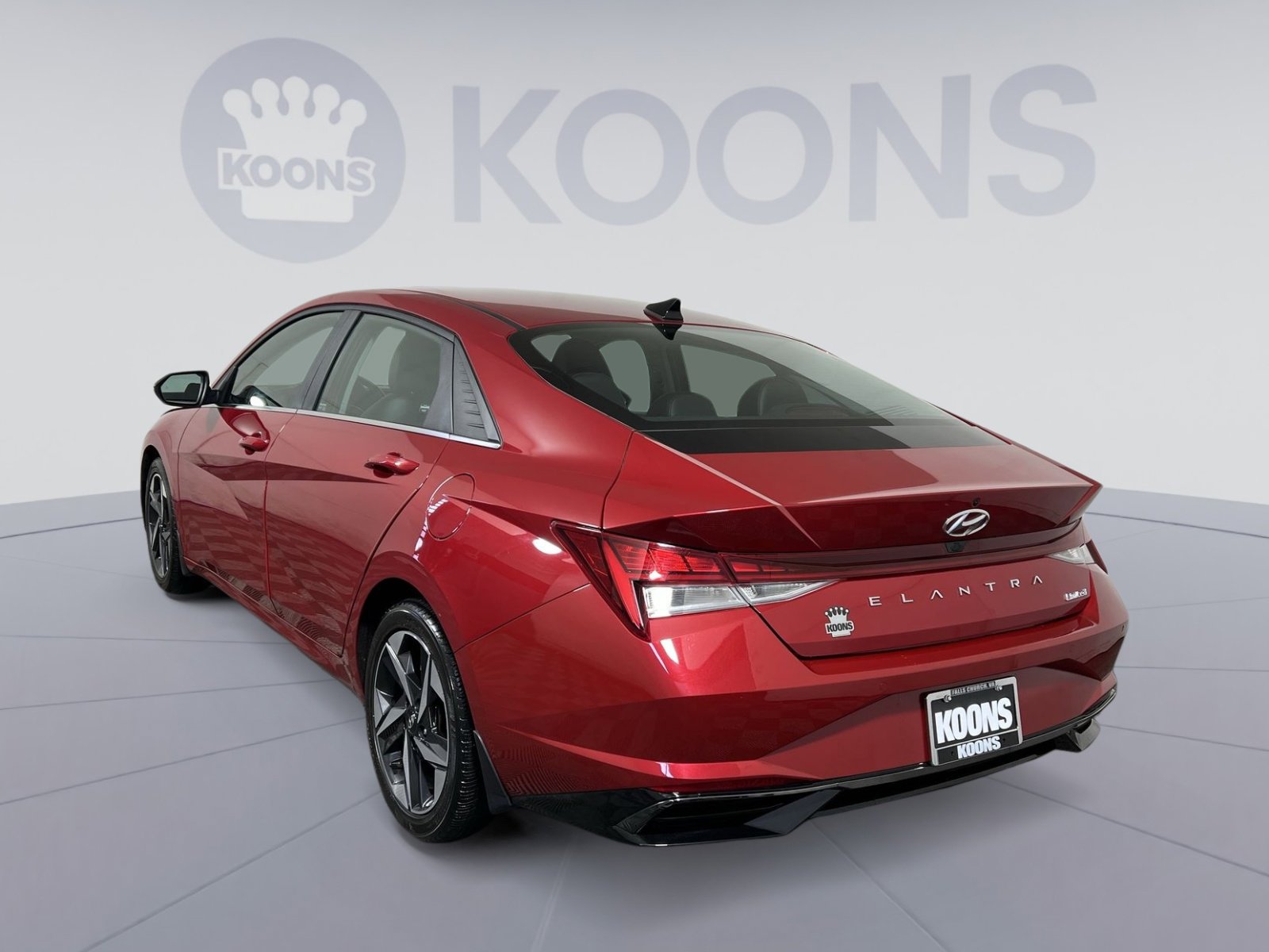 Used 2023 Hyundai Elantra Limited w/ Cargo Package image 4