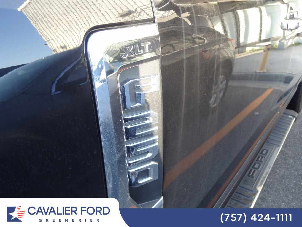 Certified 2022 Ford F250 XLT w/ XLT Premium Package AWD/4WD image 11