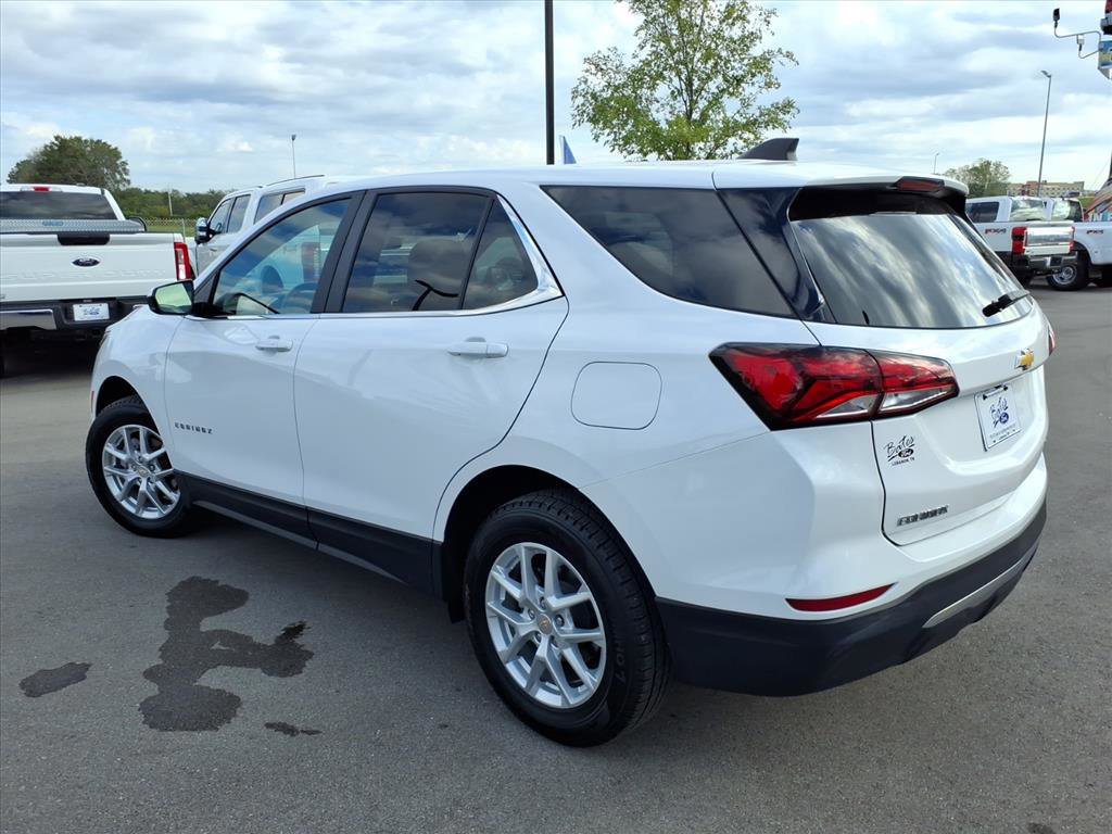 Used 2023 Chevrolet Equinox LT image 3