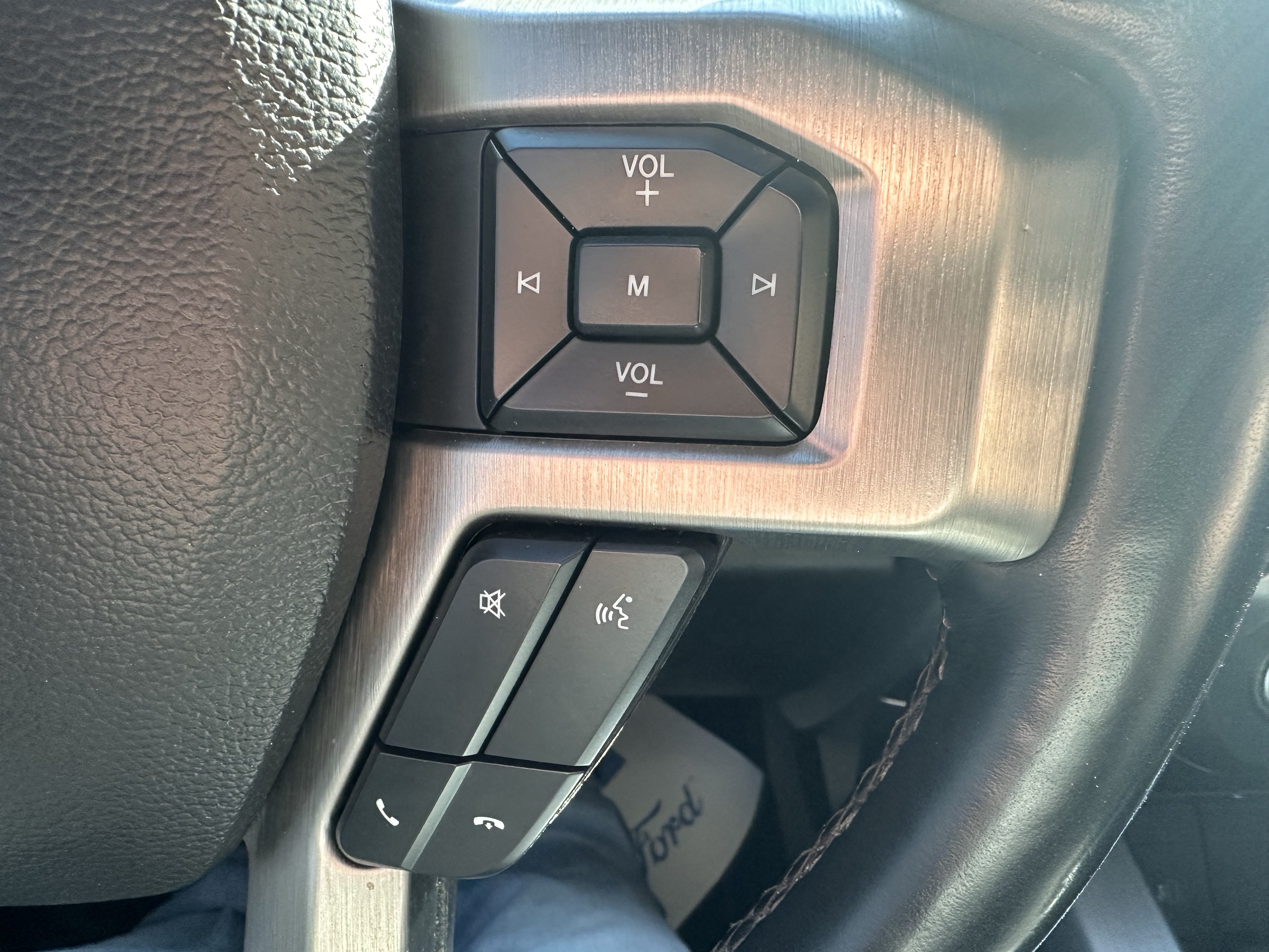 Certified 2021 Ford F350 Platinum AWD/4WD image 27