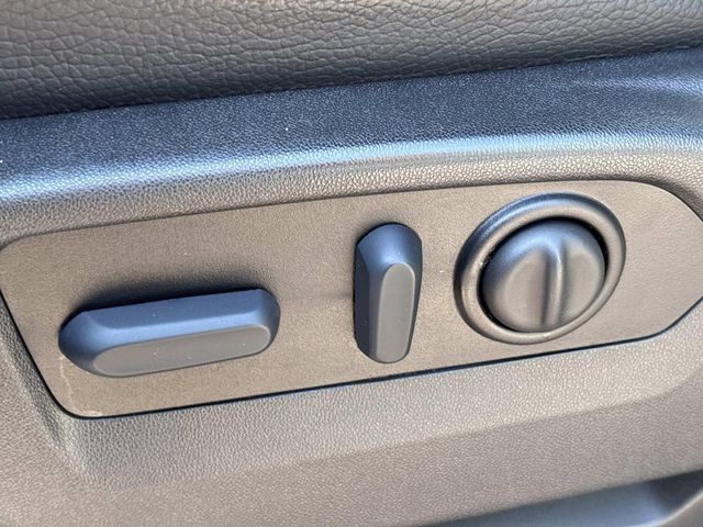 Used 2023 GMC Sierra 3500 Denali w/ Denali Ultimate Package image 28