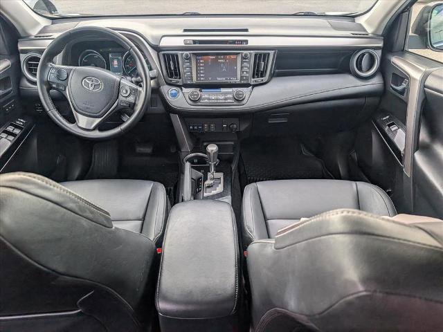 Used 2018 Toyota RAV4 Limited image 16