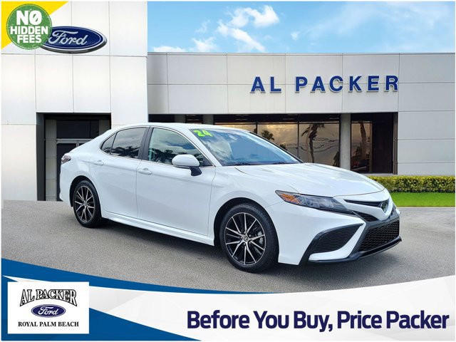 Used 2024 Toyota Camry SE w/ Convenience Package