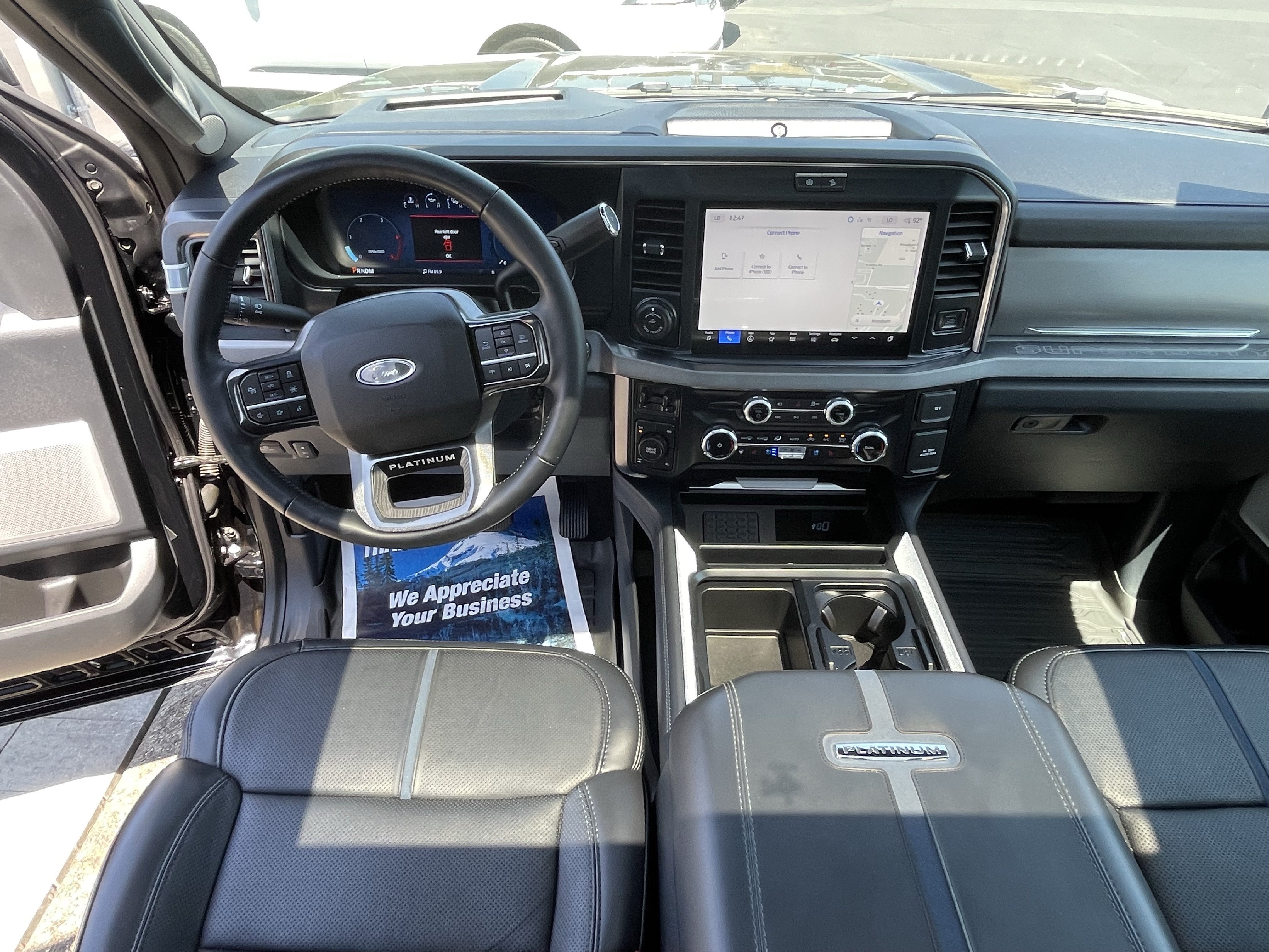 Certified 2025 Ford F350 Platinum w/ FX4 Off-Road Package AWD/4WD image 9