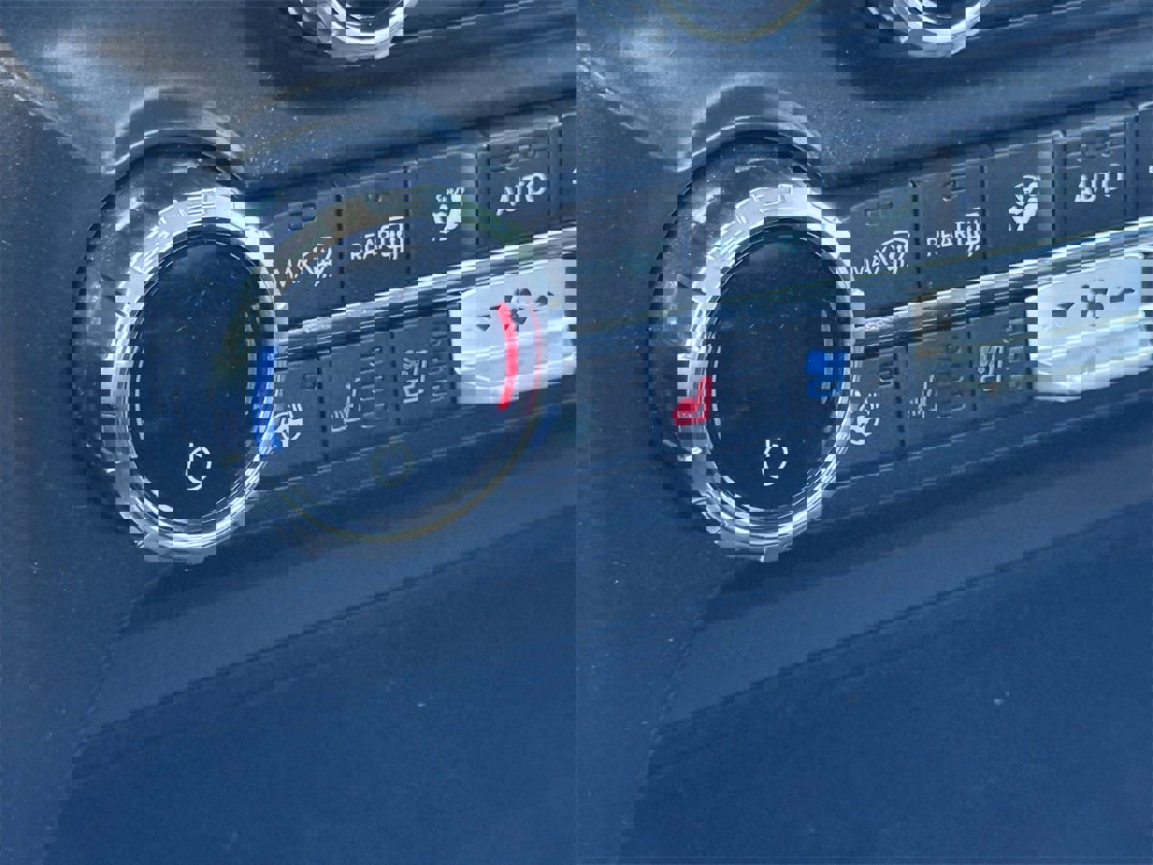 Certified 2021 Ford F150 Lariat w/ Equipment Group 502A High image 20