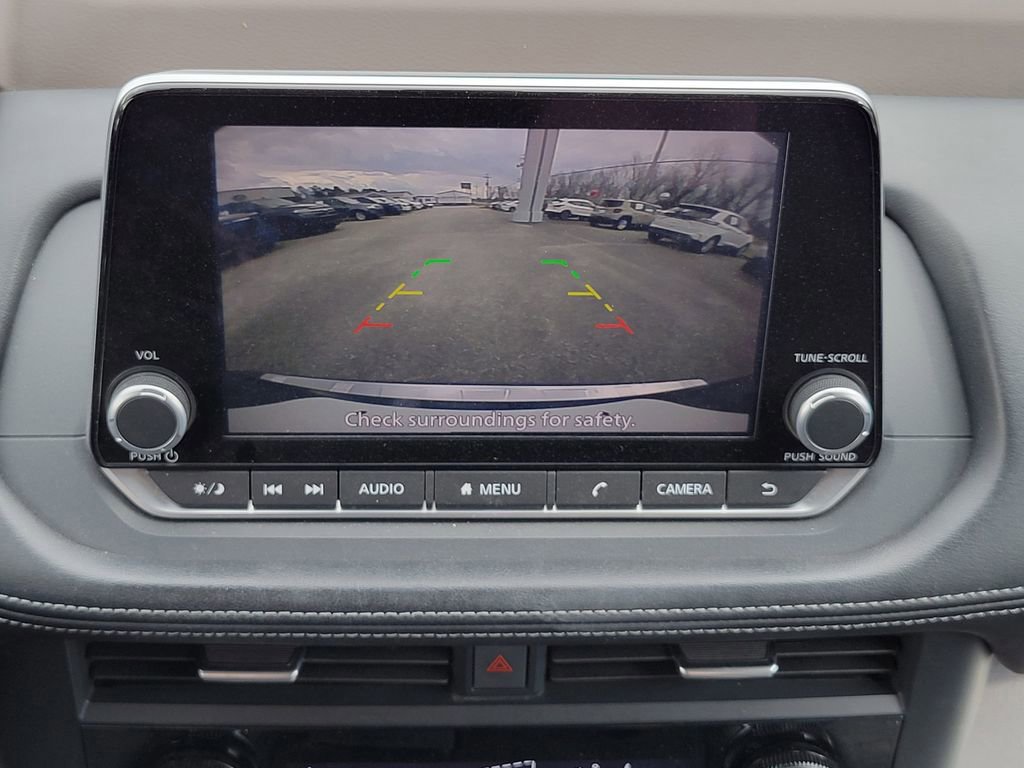 Used 2023 Nissan Rogue SV image 24