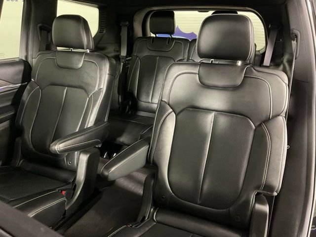 Used 2021 Jeep Grand Cherokee L Overland w/ Luxury Tech Group IV image 16