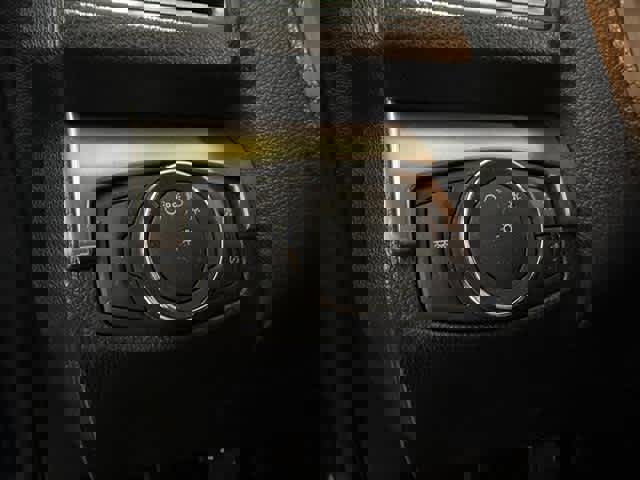 Certified 2018 Ford Explorer XLT image 21