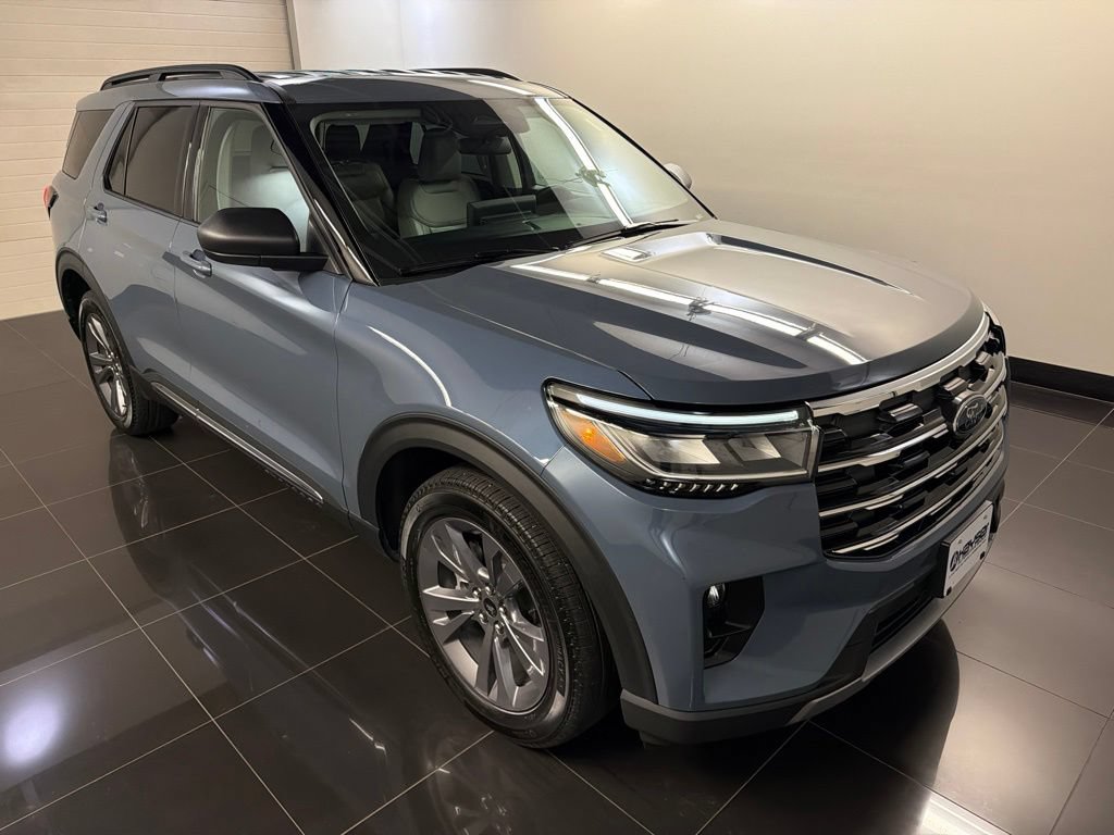 Certified 2025 Ford Explorer Active w/ Active Comfort Package