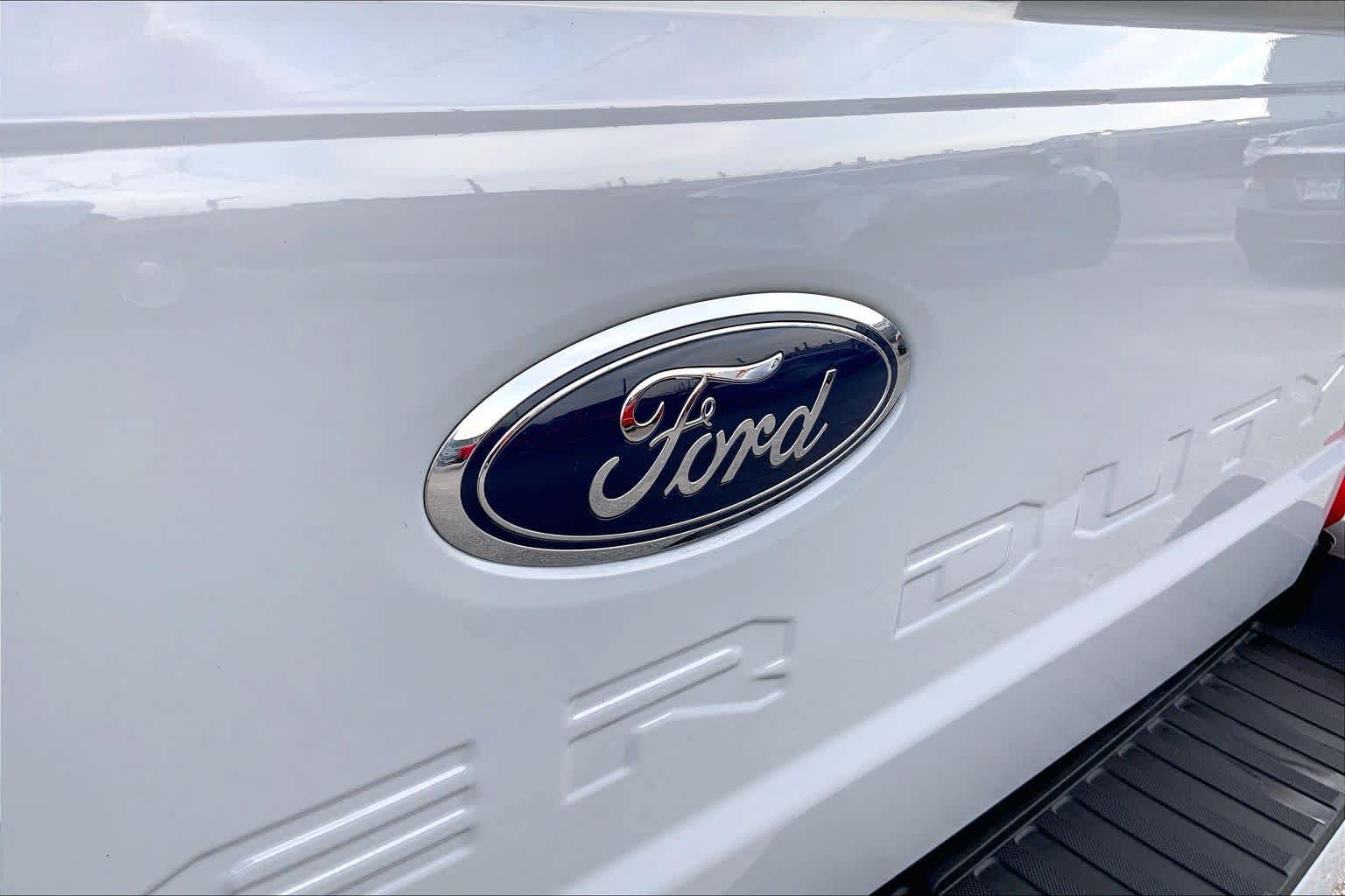 Certified 2026 Ford F250 XL w/ STX Appearance Package AWD/4WD image 8