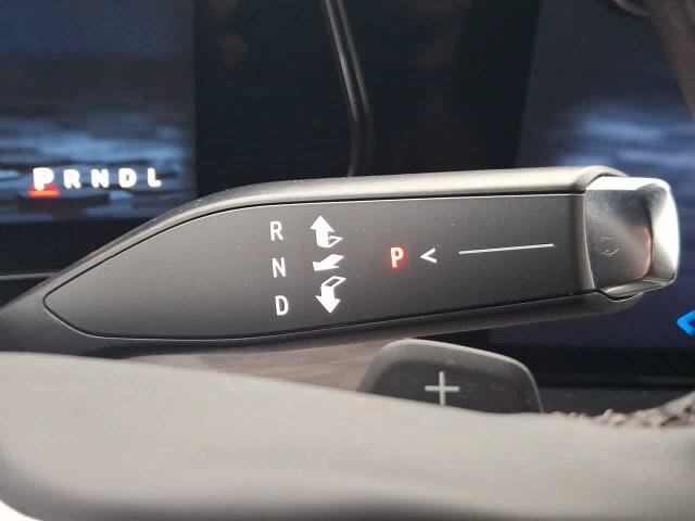 Used 2025 Chevrolet Tahoe LT AWD/4WD image 18