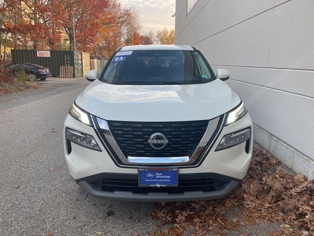 Used 2023 Nissan Rogue SV image 5
