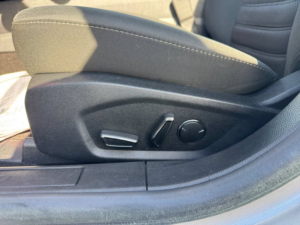 Certified 2019 Ford Fusion SE FWD image 29
