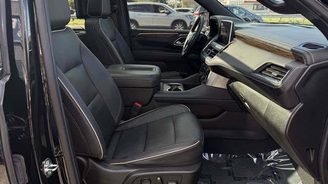Used 2023 Chevrolet Tahoe Premier AWD/4WD image 20