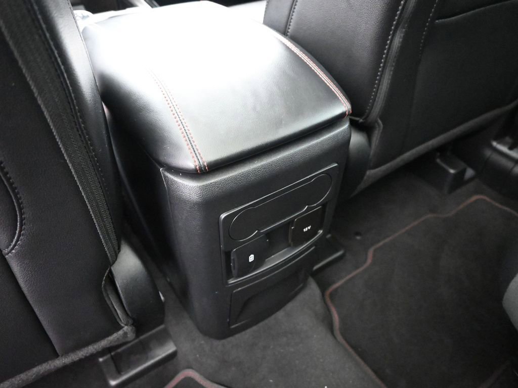 Certified 2022 Ford Explorer ST-Line w/ Class IV Trailer Tow Package image 24