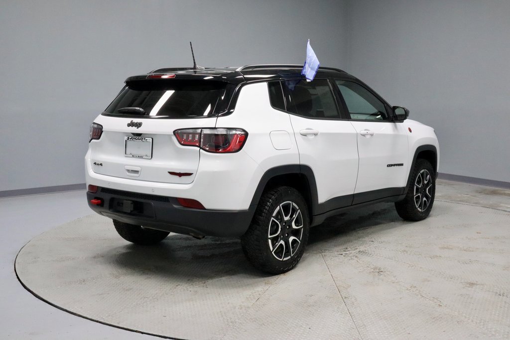 Used 2024 Jeep Compass Trailhawk w/ Trailer Tow Group image 5