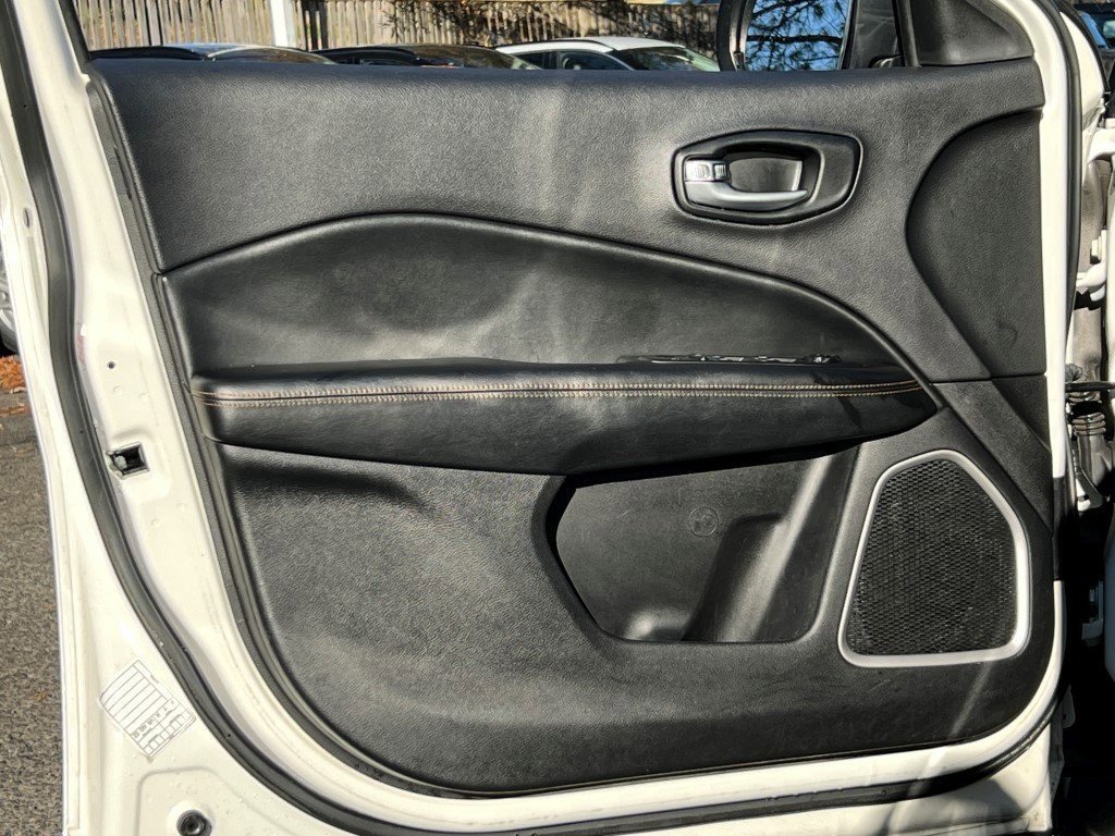 Used 2021 Jeep Compass Limited image 13