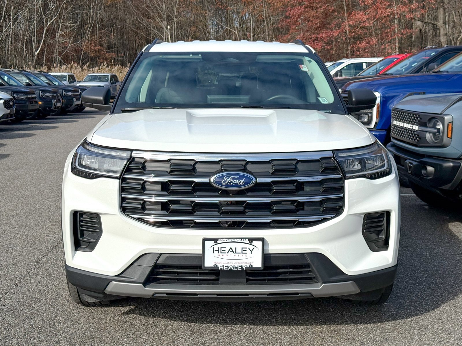 Certified 2025 Ford Explorer Active image 8