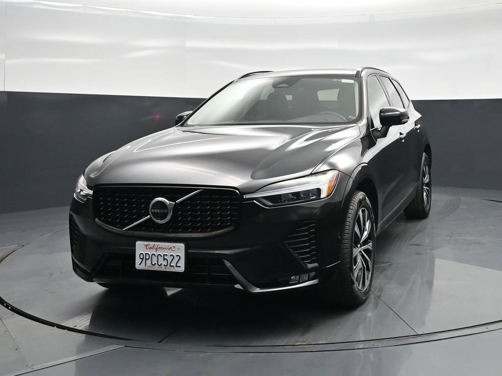 Used 2025 Volvo XC60 B5 Plus AWD/4WD image 57