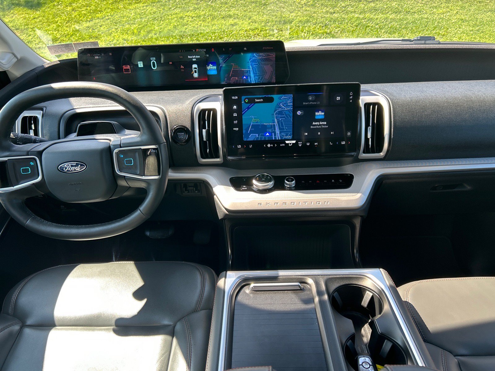 Certified 2025 Ford Expedition Active AWD/4WD image 3