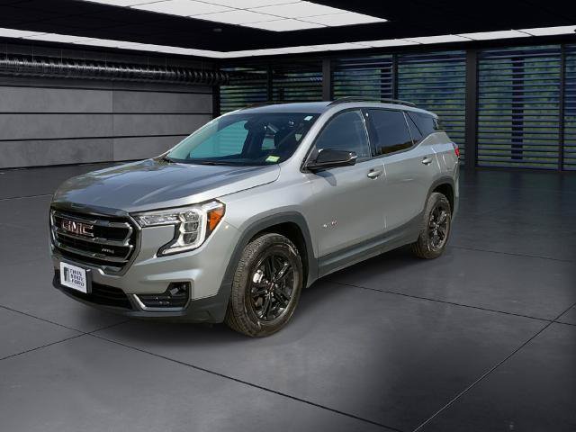 Used 2024 GMC Terrain AT4 AWD/4WD image 7
