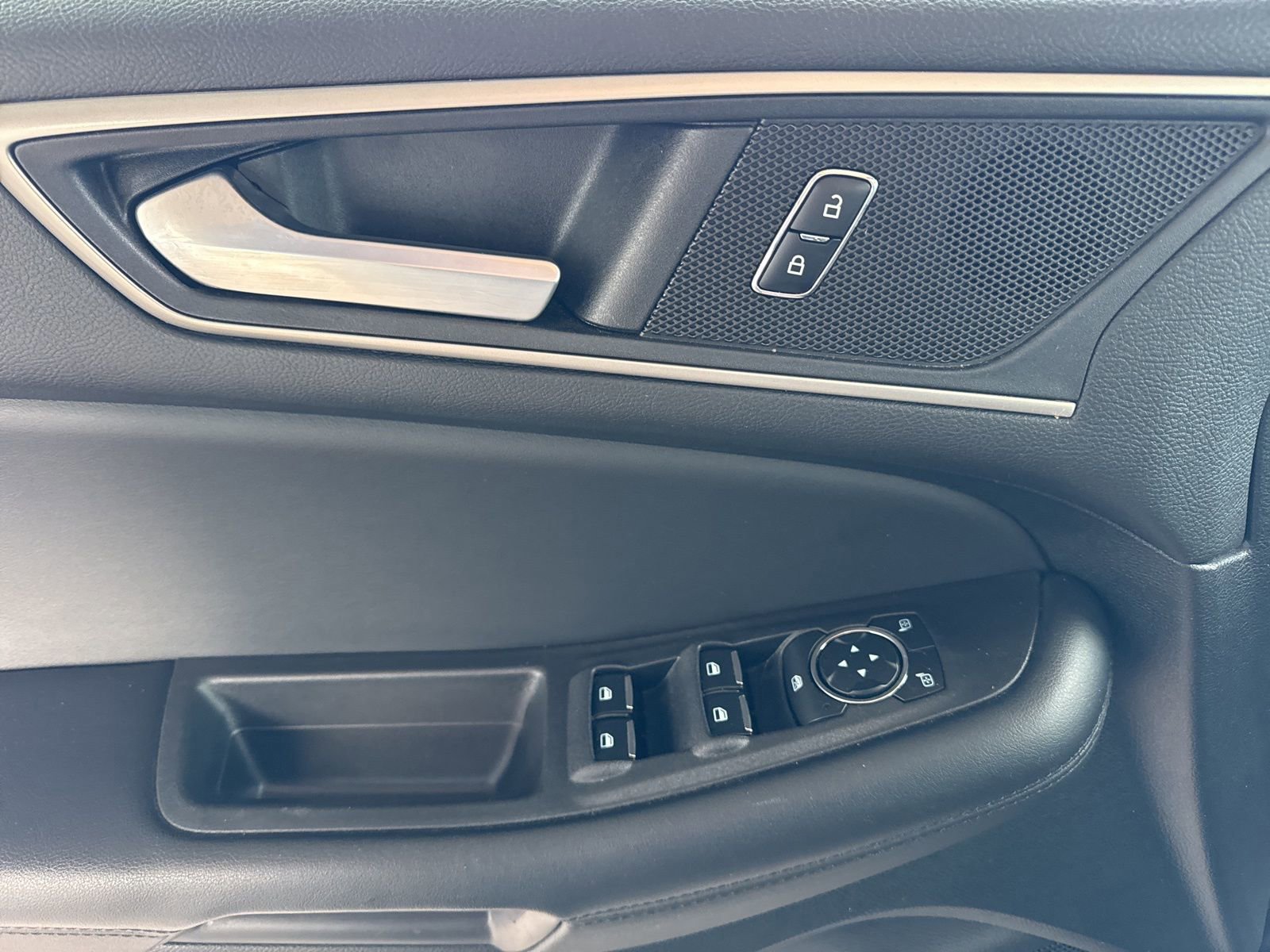 Certified 2023 Ford Edge SEL w/ Convenience Package image 28