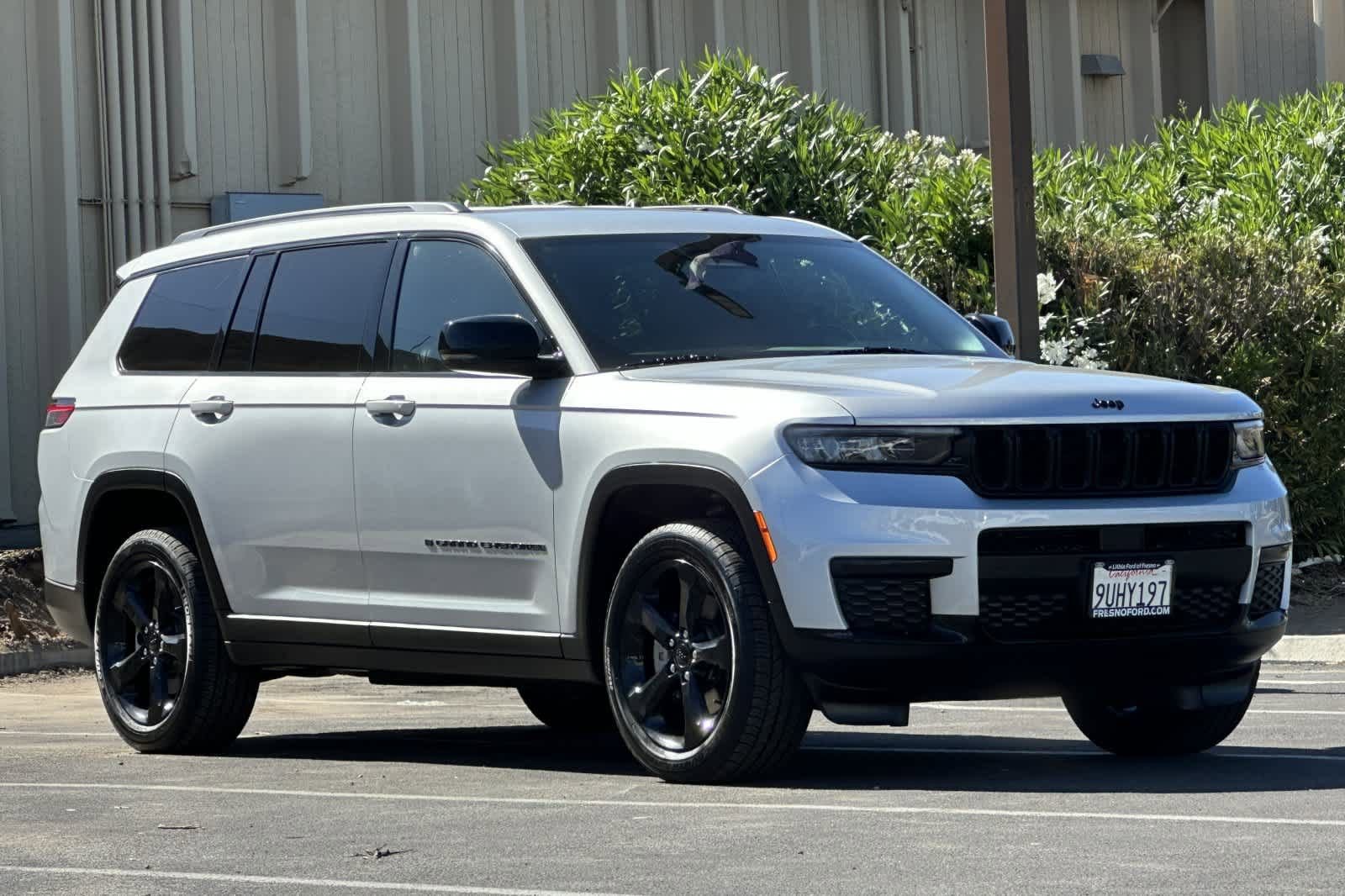 Used 2021 Jeep Grand Cherokee L Laredo AWD/4WD image 9