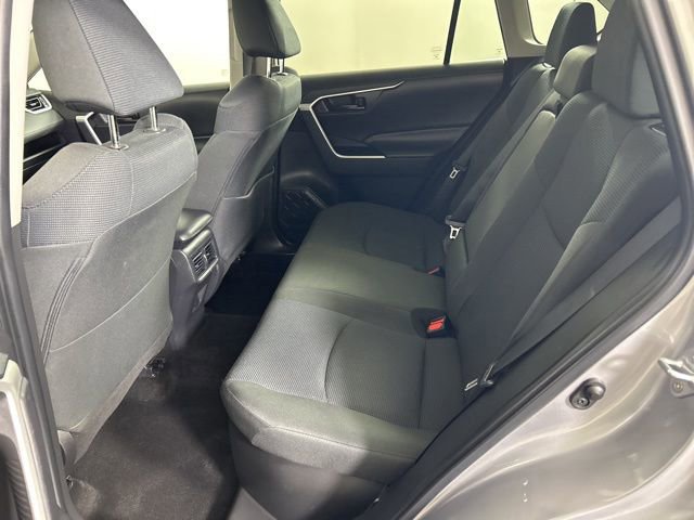 Used 2023 Toyota RAV4 LE AWD/4WD image 16