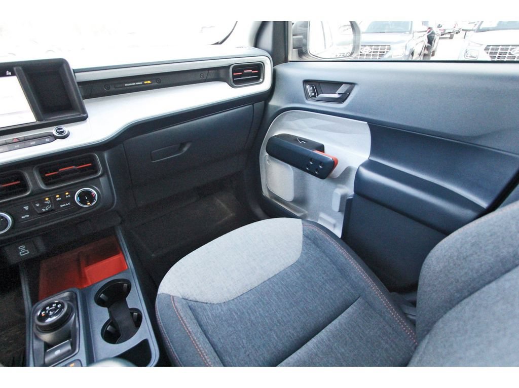Certified 2024 Ford Maverick XLT FWD image 13