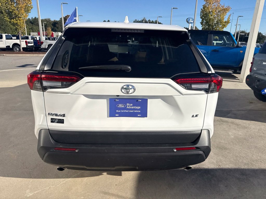 Used 2024 Toyota RAV4 LE FWD image 5