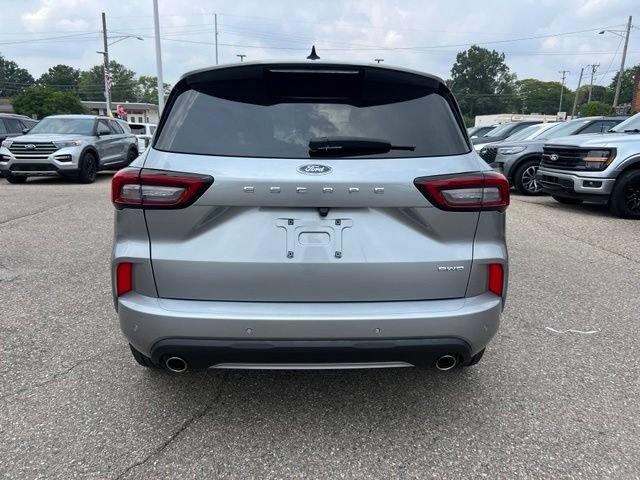 Certified 2024 Ford Escape ST-Line w/ Tech Pack #1 AWD/4WD image 5
