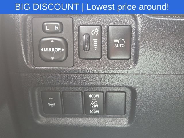 Used 2021 Toyota 4Runner SR5 AWD/4WD image 29