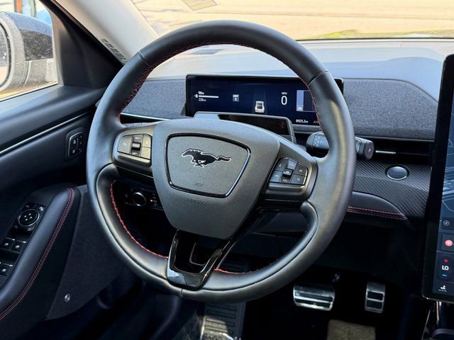 Certified 2025 Ford Mustang Mach-E Premium w/ Sport Appearance Package AWD/4WD image 4