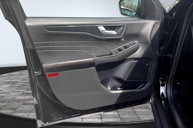 Certified 2024 Ford Escape ST-Line AWD/4WD image 23