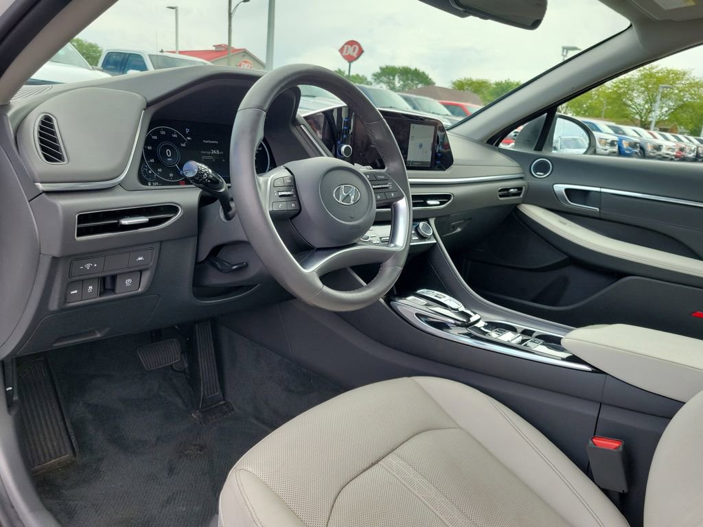 Used 2022 Hyundai Sonata Limited FWD image 21