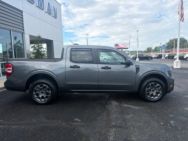 Certified 2025 Ford Maverick XLT w/ Equipment Group 301A AWD/4WD image 2