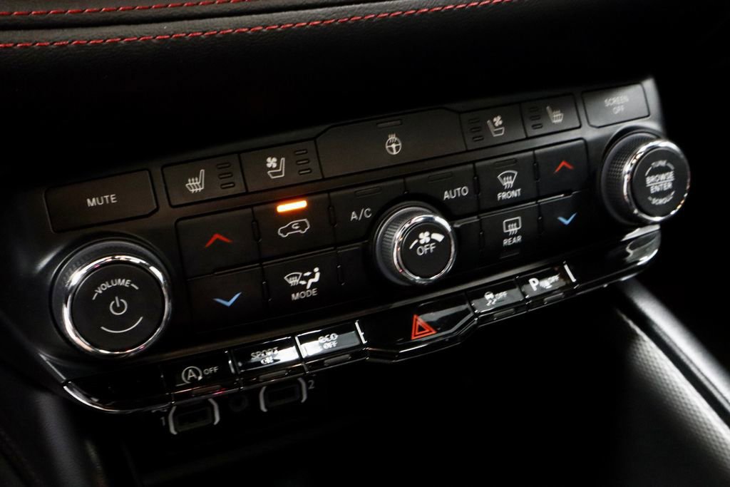 Used 2024 Dodge Durango GT image 32