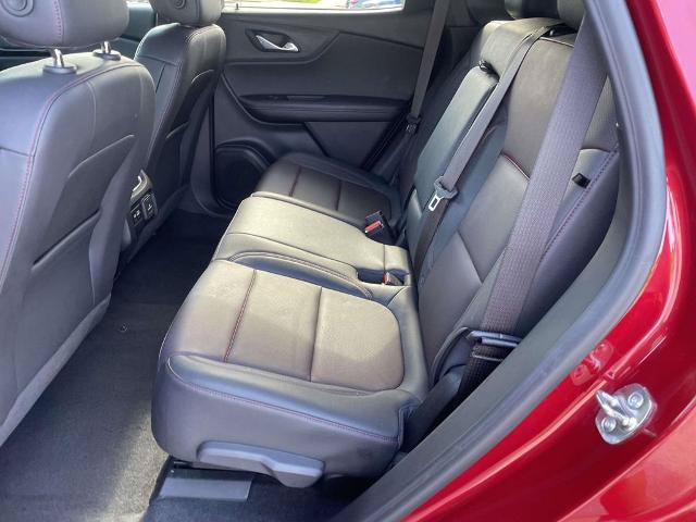 Used 2025 Chevrolet Blazer RS FWD image 8