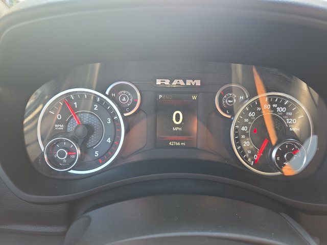 Used 2024 RAM 2500 Big Horn AWD/4WD image 17