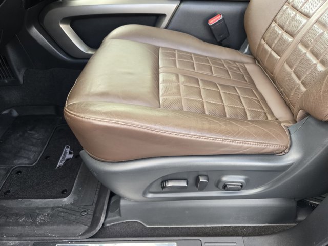 Used 2024 Nissan Titan Platinum Reserve w/ Moonroof Package image 22