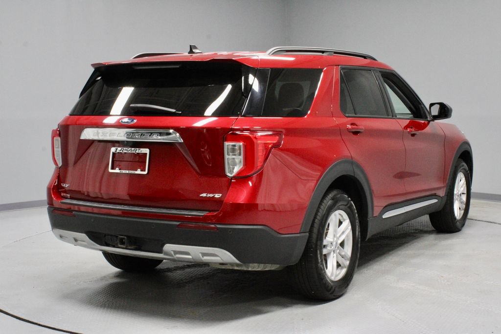Certified 2023 Ford Explorer XLT w/ Equipment Group 202A AWD/4WD image 12