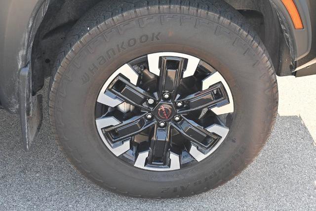 Used 2022 Nissan Frontier PRO-4X image 16