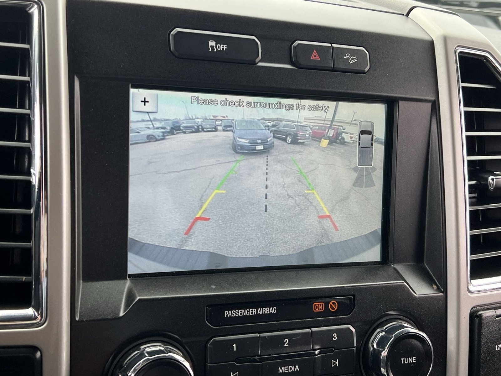 Certified 2018 Ford F250 Lariat w/ Chrome Package AWD/4WD image 19