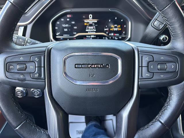 Used 2025 GMC Sierra 3500 Denali Ultimate AWD/4WD image 26