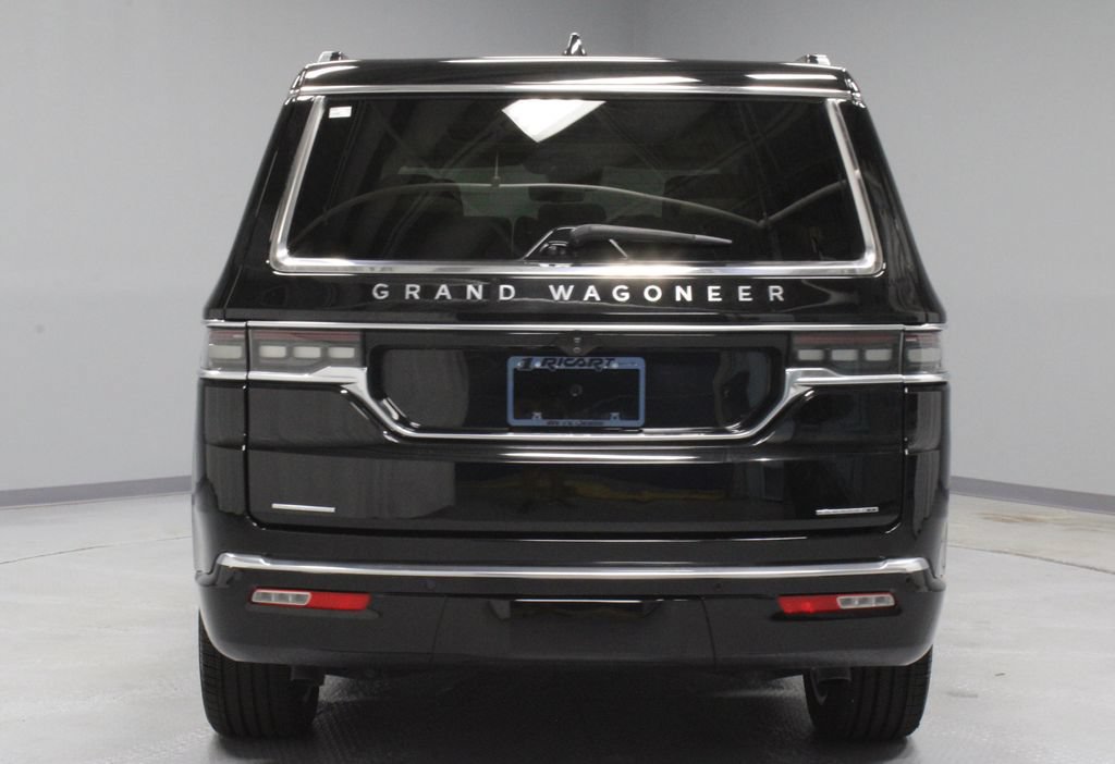 Used 2023 Jeep Grand Wagoneer Series II AWD/4WD image 12