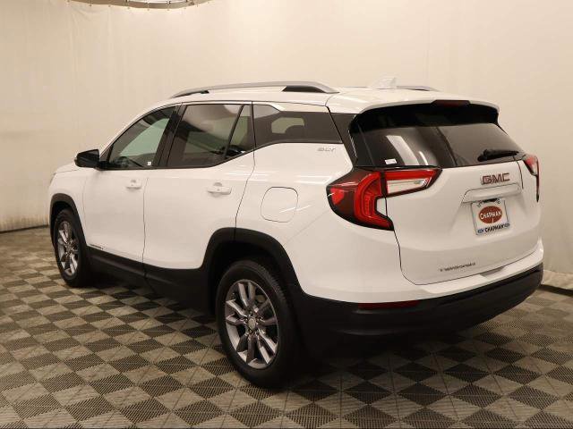 Used 2024 GMC Terrain SLT image 8