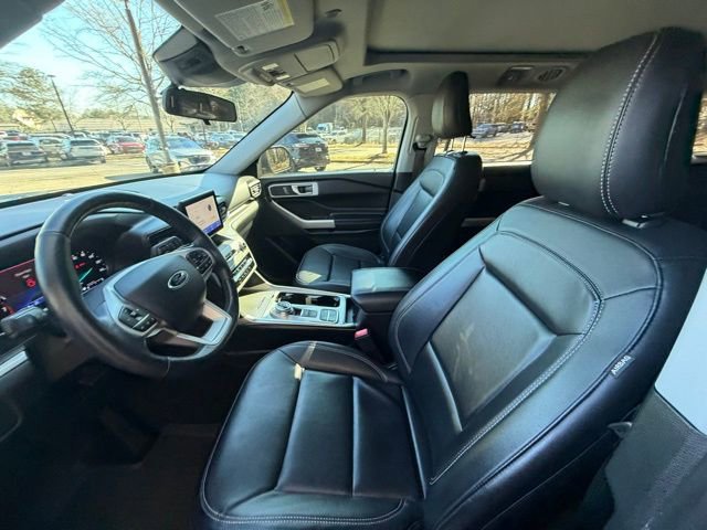 Certified 2021 Ford Explorer XLT w/ Equipment Group 202A image 14