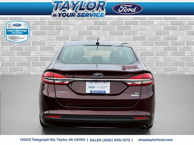 Certified 2018 Ford Fusion SE w/ Fusion SE Technology Package image 4